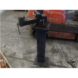 6" Work Vise on Heavy Duty Stand, No info on vise