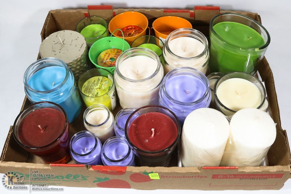 FLAT OF ASSORTED SCENTED CANDLES