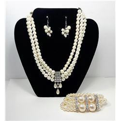 2 - VINTAGE PEARL & RHINESTONE SET