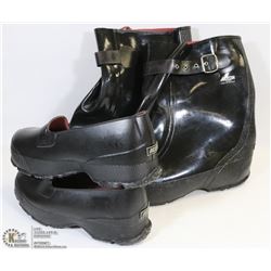 ACTON SIZE 10 RUBBER OVER BOOT AND SIZE 4 OVER