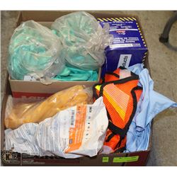 LARGE BOX WITH RUBBER CLEANING GLOVES + HI-VIZ