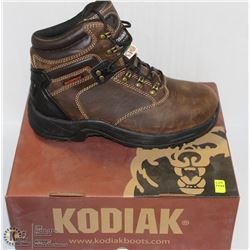 SIZE: 8.5 KODIAK WATERPROOF WORK-BOOTS