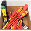 Image 1 : LOT OF INSULATED SCREWDRIVERS & ASSORTED PUTTY