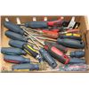 Image 1 : ESTATE LOT OF SCREWDRIVERS MAINLY MASTERCRAFT