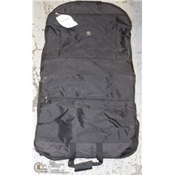 NIB BLACK DELSEY GARMENT BAG 45845BK -ON CHOICE-