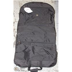 NIB BLACK DELSEY GARMENT BAG 45845BK -ON CHOICE-
