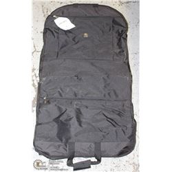 NIB BLACK DELSEY GARMENT BAG 45845BK -ON CHOICE-