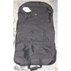 NIB BLACK DELSEY GARMENT BAG 45845BK -ON CHOICE-