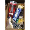 Image 1 : BOX WITH SNIPS, PLIERS, WIRE STRIPPERS, VISE GRIPS