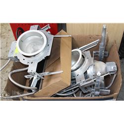 4 HALLIDE LIGHT FIXTURES, 115V POWER