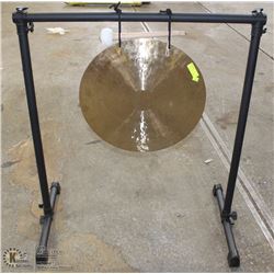 22" GONG ON STAND W/ MALLET