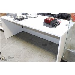 WHITE OFFICE DESK 72X30X29
