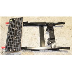 WORKMATE FOLDING TABLE