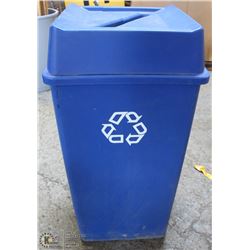 BEVERAGE CONTAINER RECYCLE BINS WITH LIDS