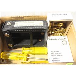 BOX WITH BLANK KEYS AND FLAT HEAD SCREWDRIVERS