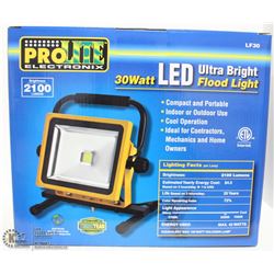 NEW PROLITE 2100 LUMENS 30 WATT LKED FLOOD LIGHT