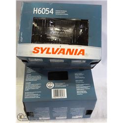 LOT OF 2 SYLVANIA H6054 HEADLIGHTS. VEHICLE