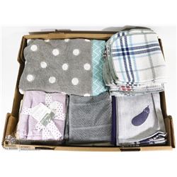 NEW MAINSTAYS ,12 DISH CLOTHES,8 WASH CLOTHES &