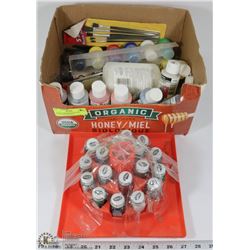 FLAT OF ASSORTED ACRYLIC PAINTS AND BRUSHES