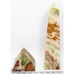 PAIR OF GREEN ONYX ORNAMENTS,.