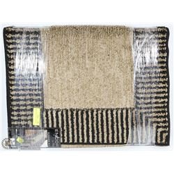 ENCORE NEW 24" BY 72" RUNNER RUG