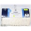 Image 1 : BUNDLE OF 3 NEW BATH MATS,2 MEMORY FOAM