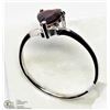 Image 2 : 16) 14KT WHITE GOLD RING WITH HEART SHAPED GARNET