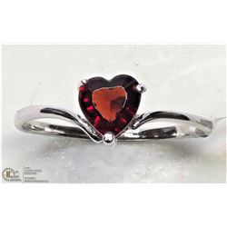 30) 14KT GOLD RING WITH LASER CUT GENUINE GARNET