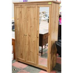 ARMOIRE 50X20X75