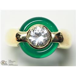 39) 10KT GOLD GREEN AGATE & CZ RING