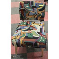 ABSTRACT FABRIC ACCENT CHAIR.