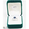 Image 2 : 48) 10KT WHITE GOLD SAPPHIRE & 2 SIDE DIAMOND RING