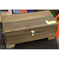 WOOD KEEPSAKE BOX  15X7X6