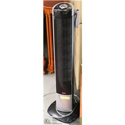SEVILLE CLASSICS ROTATING PROGRAMABLE HEATER