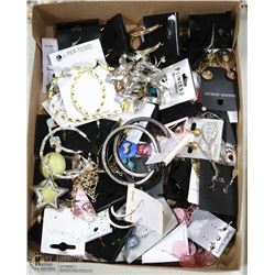 FLAT OF 50 PAIRS OF NEW FASHION EARRINGS