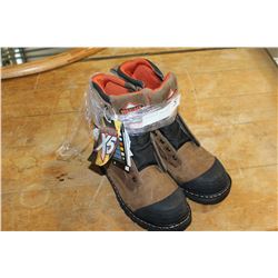 NEW WORKLOAD WORK BOOTS SIZE 10