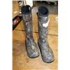 Image 1 : PAIR OF RED HEAD INSULATED BOOTS SIZE 10