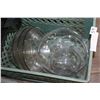 Image 1 : GREEN CRATE OF CLEAR LARGE BOWLS