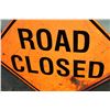 Image 2 : LARGE STREET SIGN ROAD CLOSED