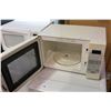 Image 2 : WHITE SUNBEAM MICROWAVE