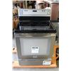 Image 2 : NEW FRIGIDAIRE PRFESSIONAL STAINLESS AND BLACK OVEN WITH FIVE BURNER STOVE