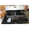 Image 3 : NEW FRIGIDAIRE PRFESSIONAL STAINLESS AND BLACK OVEN WITH FIVE BURNER STOVE