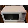 Image 1 : WHITE KENMORE MICROWAVE