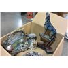 Image 2 : BOX OF WOLF FIGURES
