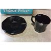Image 2 : SET OF BLACK CUPS SAUCERS AND GLASSWARE