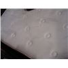 Image 2 : QUEENSIZE BEAUTY REST RECHARGE PILLOWTOP MATTRESS