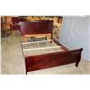 Image 2 : NEW QUEENSIZE CHERRY AVENZA SLEIGH BEDFRAME RETAIL $799