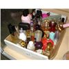 Image 1 : TRAY OF PERFUME AND JEWELLRY