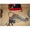 Image 1 : METAL KEYS WALLETS AND METAL FIGURES
