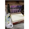 Image 1 : BOX OF RECORDS AND RECORD PLAYER